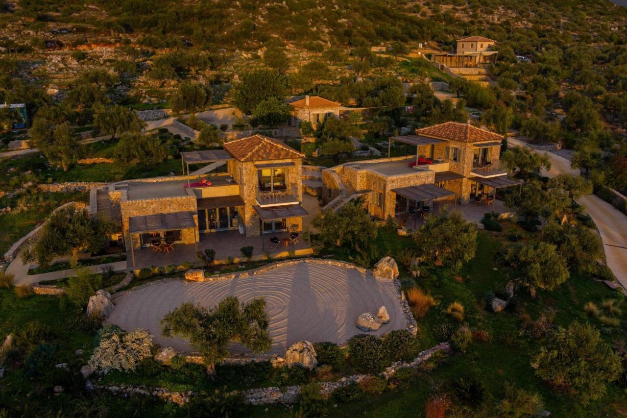 Zen Rocks Resort Kalianeika Экстерьер фото